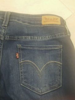 Джинсы Levis
