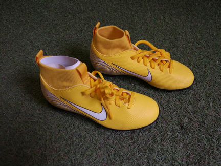 Новые детские футбольные бутсы с носком Nike 32 р