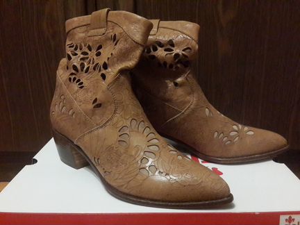 Полусапожки женские 39р-р spaziomoda