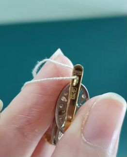 Серьги золотые с бриллиантами