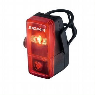 Фонарик задний sigma sport cubic flash: заметность с 400 м, 3 режима: стандартный (20ч), экономичный (40ч) и мигающий (28ч), батарейки 2хааа в компл