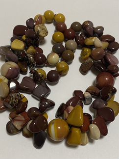 Колье (бусы) и браслет из австралийской яшмы
