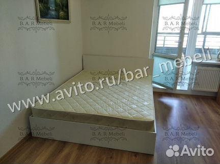 Кровать