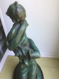 Бронзовая скульптура