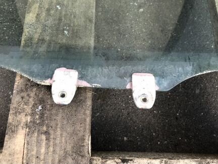 Стекло двери переднее правое Honda Civic Hybrid