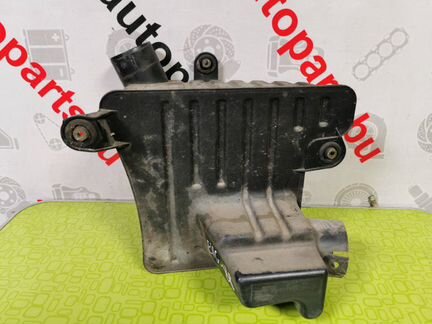 Резонатор воздушного фильтра Ford Mondeo 3 хетчбек