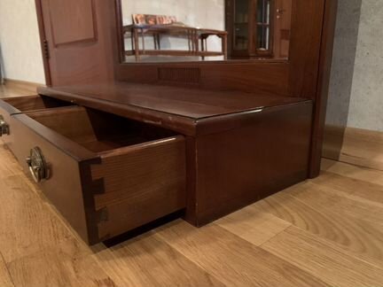 Деревянное Зеркало bamax с двумя выдвижными ящикам