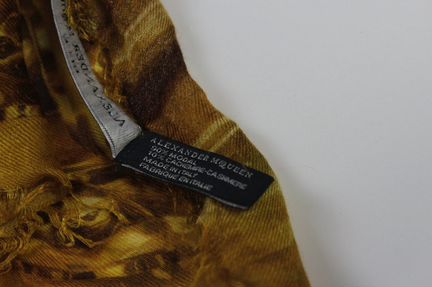 Платок alexander mcqueen Оригинал