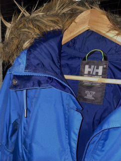 Женская парка Helly Hansen