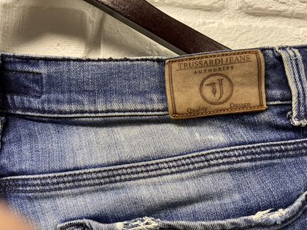 Джинсы trussardi