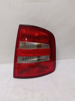 Фонарь правый Skoda Fabia 1