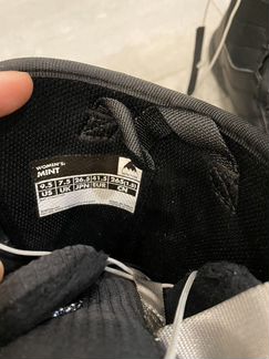Сноубордические ботинки burton mint
