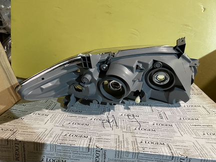 Новая фара Toyota Camry V40