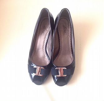 Босоножки Sona