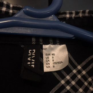 Черная клетчатая рубашкк H&M