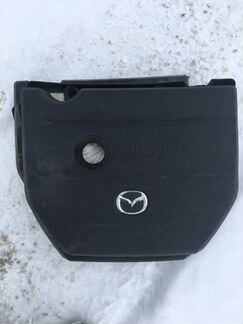 Крышка двигателя Мазда