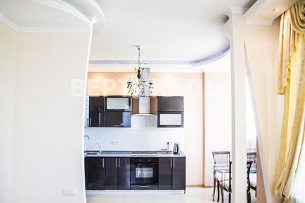4-к квартира, 140 м², 13/25 эт.