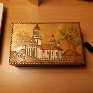 Шкатулка