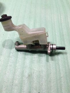 Главный тормозной цилиндр Pontiac Vibe 2002-2007