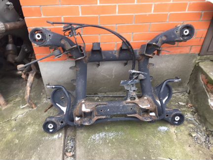 Балка заднего моста Range Rover 3,L322,02-12 г