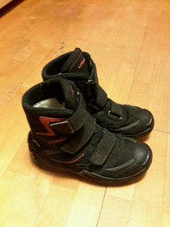 Зимние сапоги ботинки фирмы lowa GoreTex 35 размер