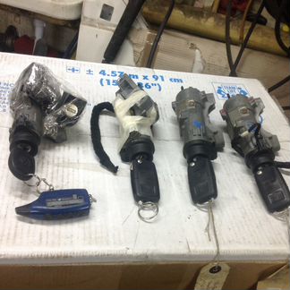 Замок зажигания Фольксваген т5 VW T5