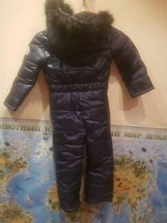 Продам зимний комбинезон в стиле Монклер, новый