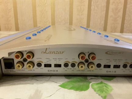 Автомобильный усилитель Lanzar vibe 438