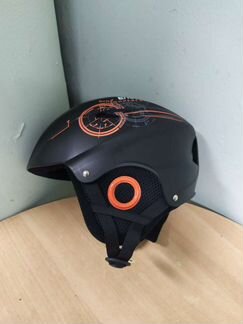 Горнолыжный шлем