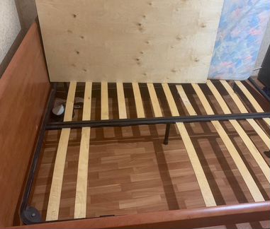 Двухспальная кровать