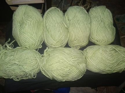 Пряжа ровница шерсть салатовая