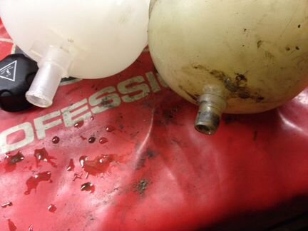 Расширительный бачок Peugeot 206