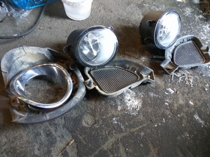 Противотуманки лексус Lx570 (07-12 год. )