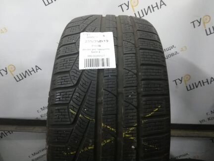 235 35 19 Pirelli Winter 240 Sottozero Serie 2 PO