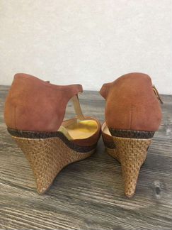 Туфли Carlo Pazolini коричневые на каблуке