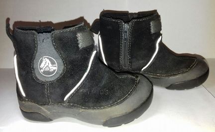 Демисезонные сапожки Crocs