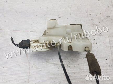 Замок двери передний правый Mitsubishi Galant 9