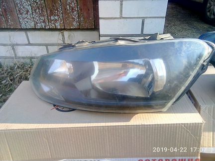 Продам фару на фольксваген поло
