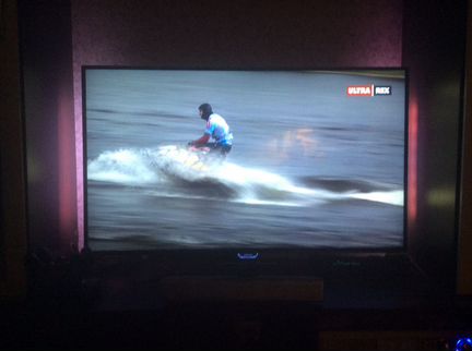 Телевизор Philips 49 (123см) 4K 3D