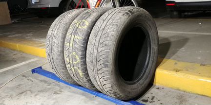 1 Шина 215 65 16 Toyo Snowprox S940 98H