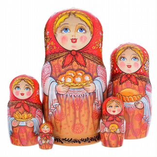 Матрешка хозяюшка 5 мест 15 см