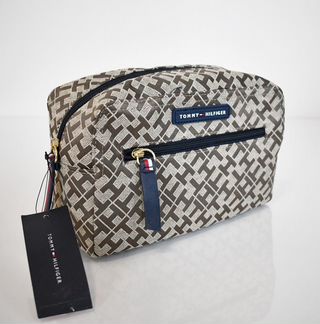 Новая косметичка tommy hilfiger. оригинал