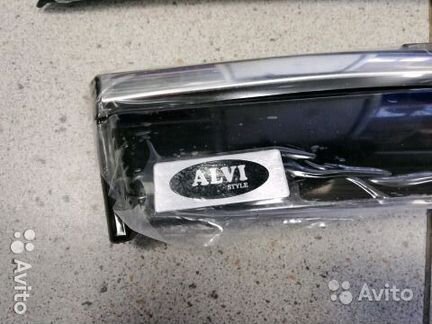 Дефлекторы Toyota Corolla нержавеющий молдинг