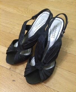 Черные туфли на шпильке Carnaby