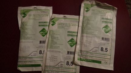 Латексные резиновые перчатки