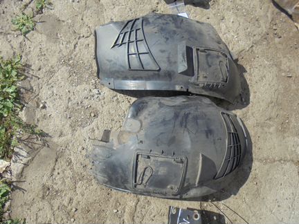 Подкрылок передний Опель Астра Н