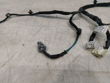 Проводка задней левой двери Kia Sportage 3