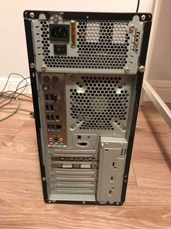 Игровой компьютер Intel Core i5 с двумя мониторами