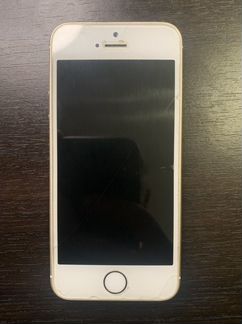 Телефон iPhone SE