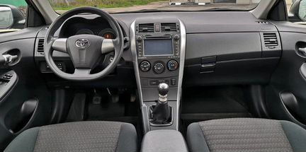 Toyota Corolla 1.6 МТ, 2012, битый, 99 000 км